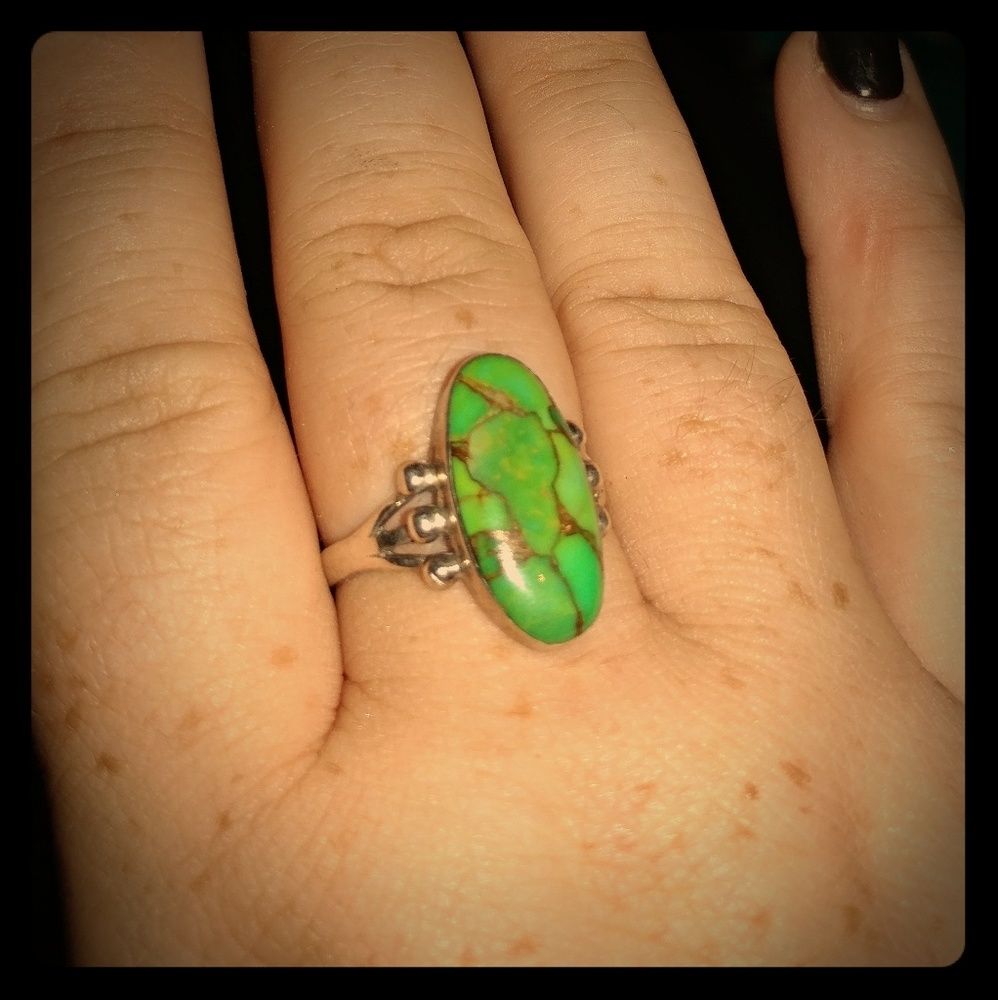 Sterling. Silver natural green turquoise ring
